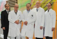 Bild (v.l.): Geschäftsführer Johannes Schmitz, Dr. Philipp Stude, Prof. Dr. Martin Tegenthoff, Prof. Dr. Harald Klein und Prof. Dr. Thomas A. Schildhauer (nicht im Bild: Prof. Dr. Christoph Maier) – Bildnachweis: Volker Daum/Bergmannsheil