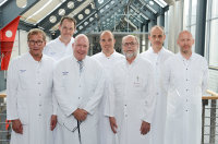 Stellvertretend für die medizinische Qualität am HDZ NRW: Prof. Dr. Jan Gummert, Prof. Dr. Volker Rudolph, Prof. Dr. Philipp Sommer, Dr. Siegfried Eckert, Dr. Eugen Sandica, Prof. Dr. Dr. h.c. Diethelm Tschöpe und Dr. Johannes Steinhard werden in der Liste der besten Ärzte Deutschlands aufgeführt (Foto Marcel Mompour).