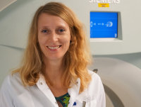 Privatdozentin Dr. Verena Hugenberg, Wissenschaftlerin am HDZ NRW, Bad Oeynhausen (Foto Anna Reiss).