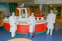 Spezialisten für angeborene Herzfehler: (v.l.) PD Dr. Kai Thorsten Laser, kommissarischer Leiter der Klinik für Kinderkardiologie und angeborene Herzfehler, HDZ NRW Bad Oeynhausen, Dr. Gleb Tarusinov, Leitender Oberarzt der Klinik für Kinderkardiologie am Herzzentrum Duisburg, Dr. Eugen Sandica, Direktor der Kinderherzchirurgie und angeborene Herzfehler, HDZ NRW Bad Oeynhausen. (Foto Marcel Mompour)