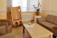 Wohnlicher Aufenthaltsraum des Palliativbereichs