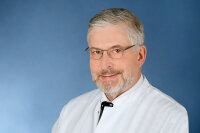 Prof. Dr. med. Richard Viebahn, Leiter des Ösophagus-Zentrums und Direktor der Chirurgischen Klinik am Knappschaftskrankenhaus Bochum